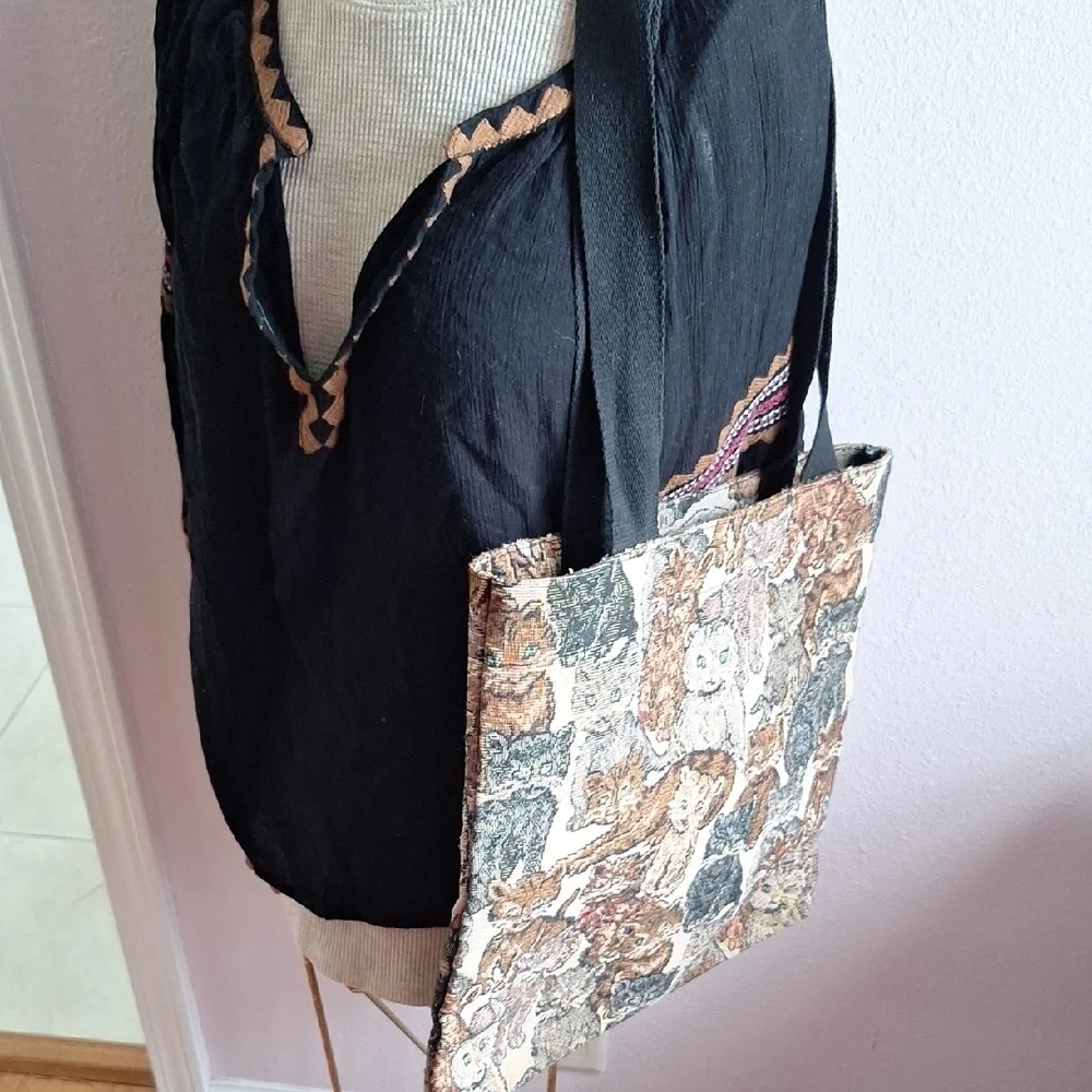 Cat Tapestry Tote Bag with Black Straps
